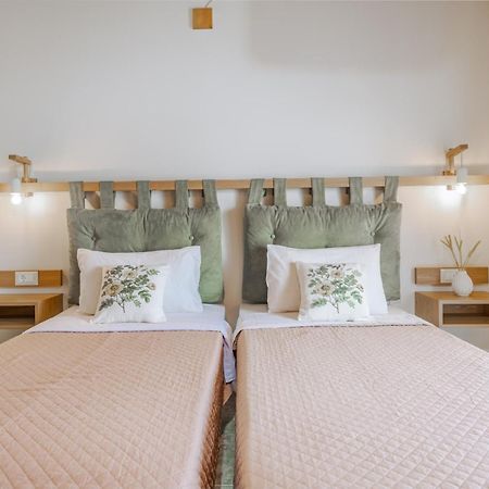 טסיליבי Sunset Apartments מראה חיצוני תמונה
